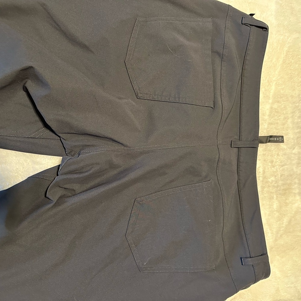 Lululemon ABC Classic-Fit 5 Pocket Pant 38” waist x 34” inseam - Obsidian